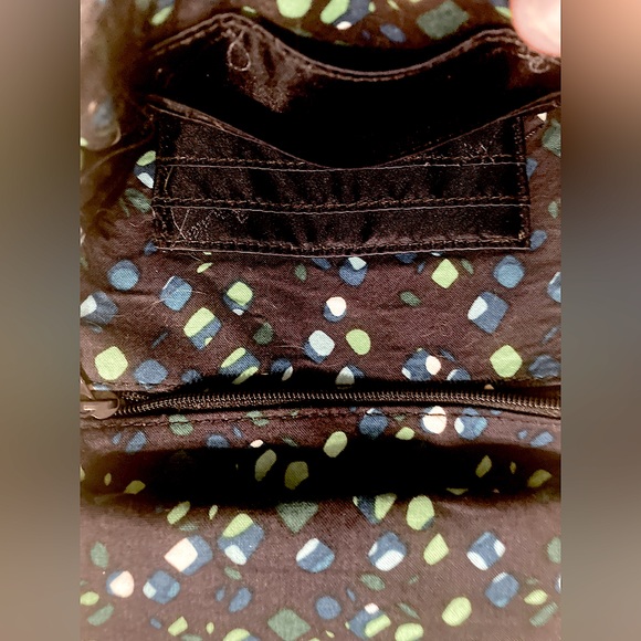 Authentic Vera Bradley Retired “Ink Blue” small triple zippered crossbody! EUC! - Picture 12 of 12